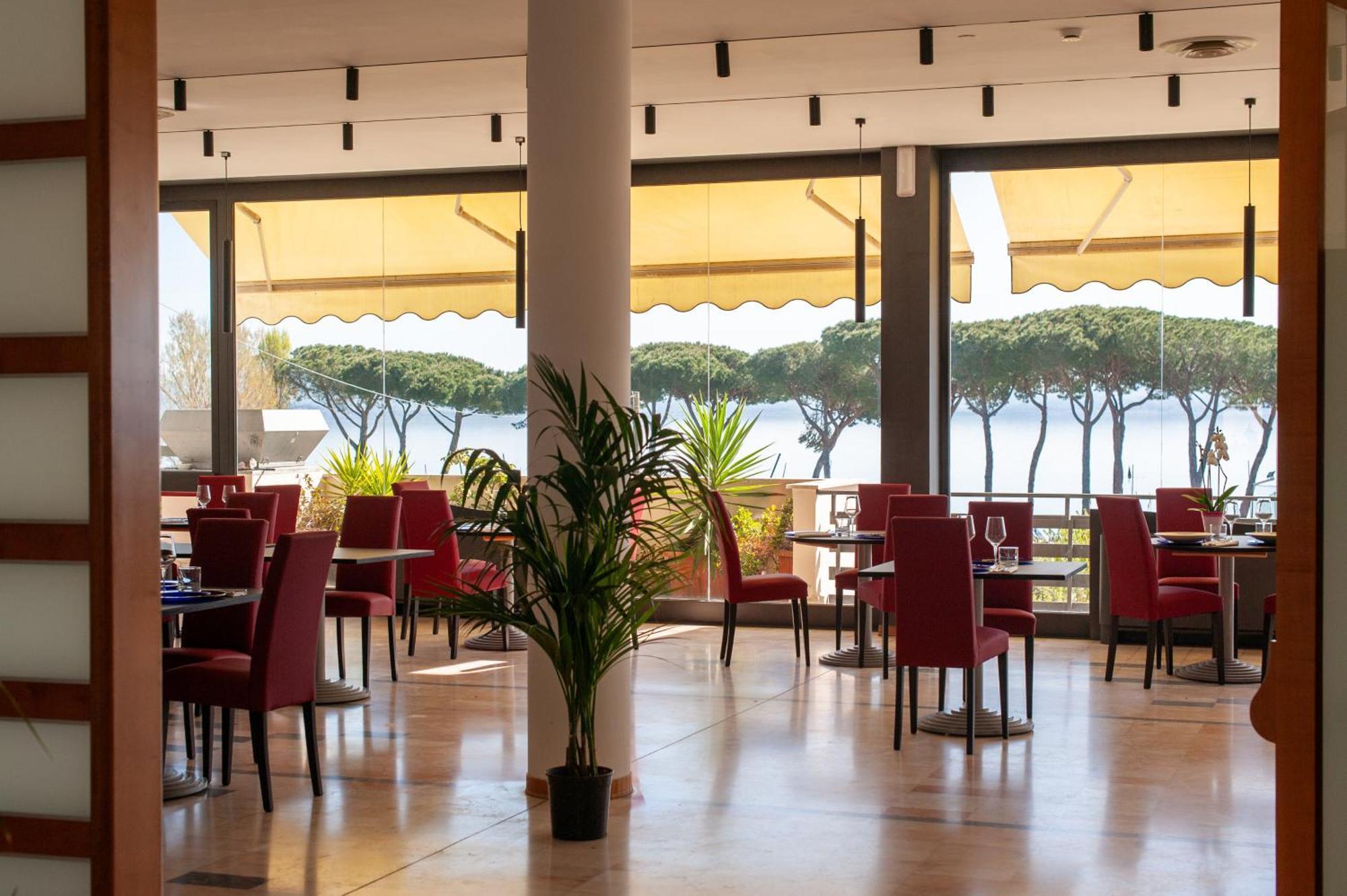 Ha Hotel Bracciano  Εξωτερικό φωτογραφία